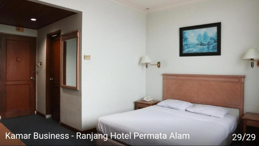 Hotel Permata Alam Cisarua Luaran gambar